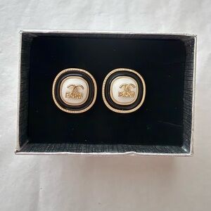 NWT LADY COCO BLACK & White CC Paris Stud Earrings